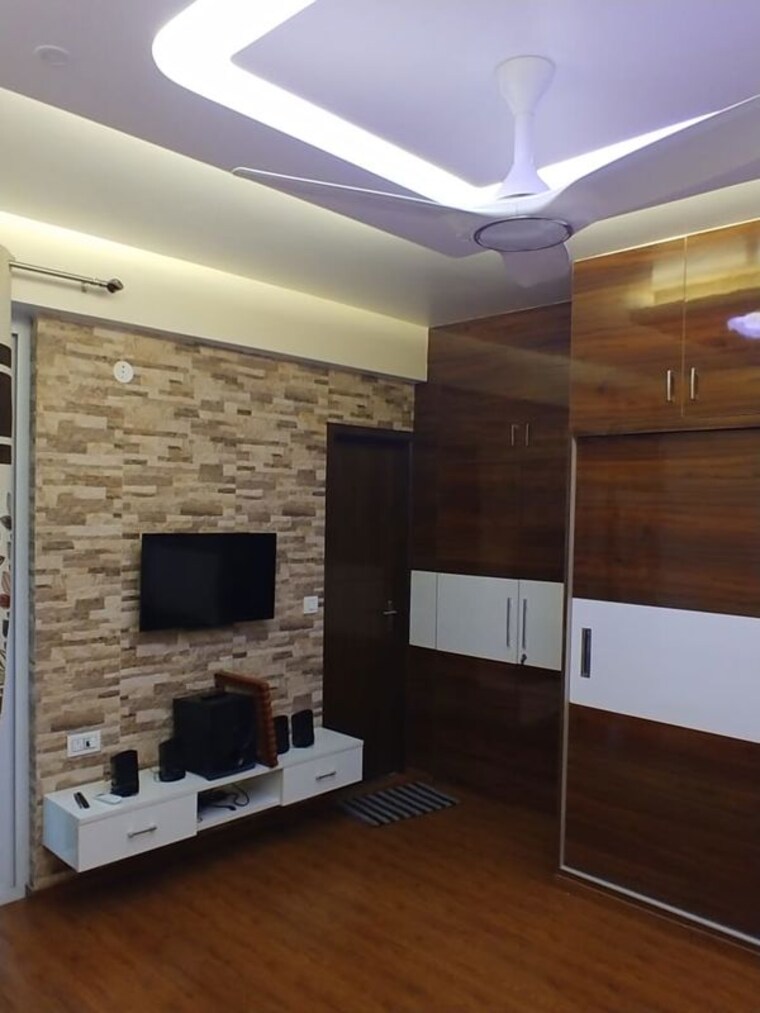 Room, tulip-violet 3 Bedroom 1578 Sq.Ft. Apartment In Sector 69 Gurgaon 9815702
