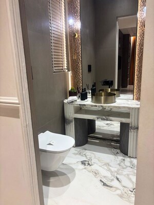Bathroom in 5 BHK Apartment at Andheri West – for Sale