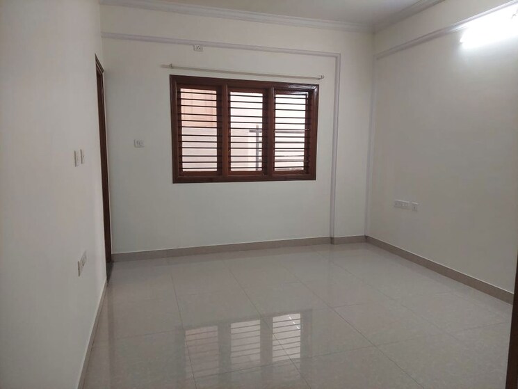 Room, hsr layout 3 Bedroom 2000 Sq.Ft. Builder Floor In Hsr Layout Bangalore 9815769
