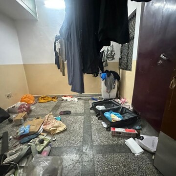 Team Area in 3.5 BHK Builder Floor at Katwaria Sarai – for Rent