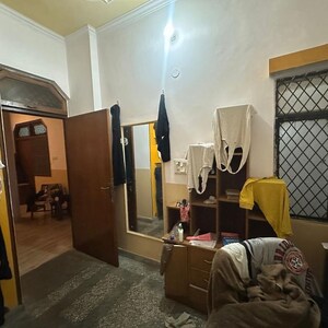 Living Room in 3.5 BHK Builder Floor at Katwaria Sarai – for Rent