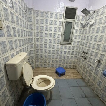 Bathroom in 3.5 BHK Builder Floor at Katwaria Sarai – for Rent