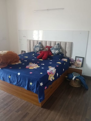 Bedroom in 4 BHK Builder Floor at BPTP Parkland Pride Phase 2, Sector 77 – for Sale