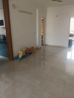 Room in 4 BHK Builder Floor at BPTP Parkland Pride Phase 2, Sector 77 – for Sale