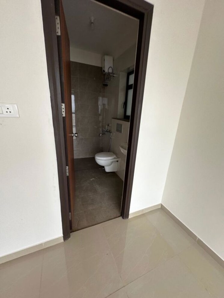 Room, kharadi 1 Bedroom 650 Sq.Ft. Apartment In Kharadi Pune 9815778