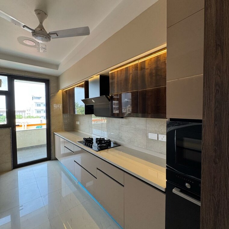 Kitchen, dlf city phase 3 4 Bedroom 3855 Sq.Ft. Builder Floor In Dlf City Phase 3 Gurgaon 9815810