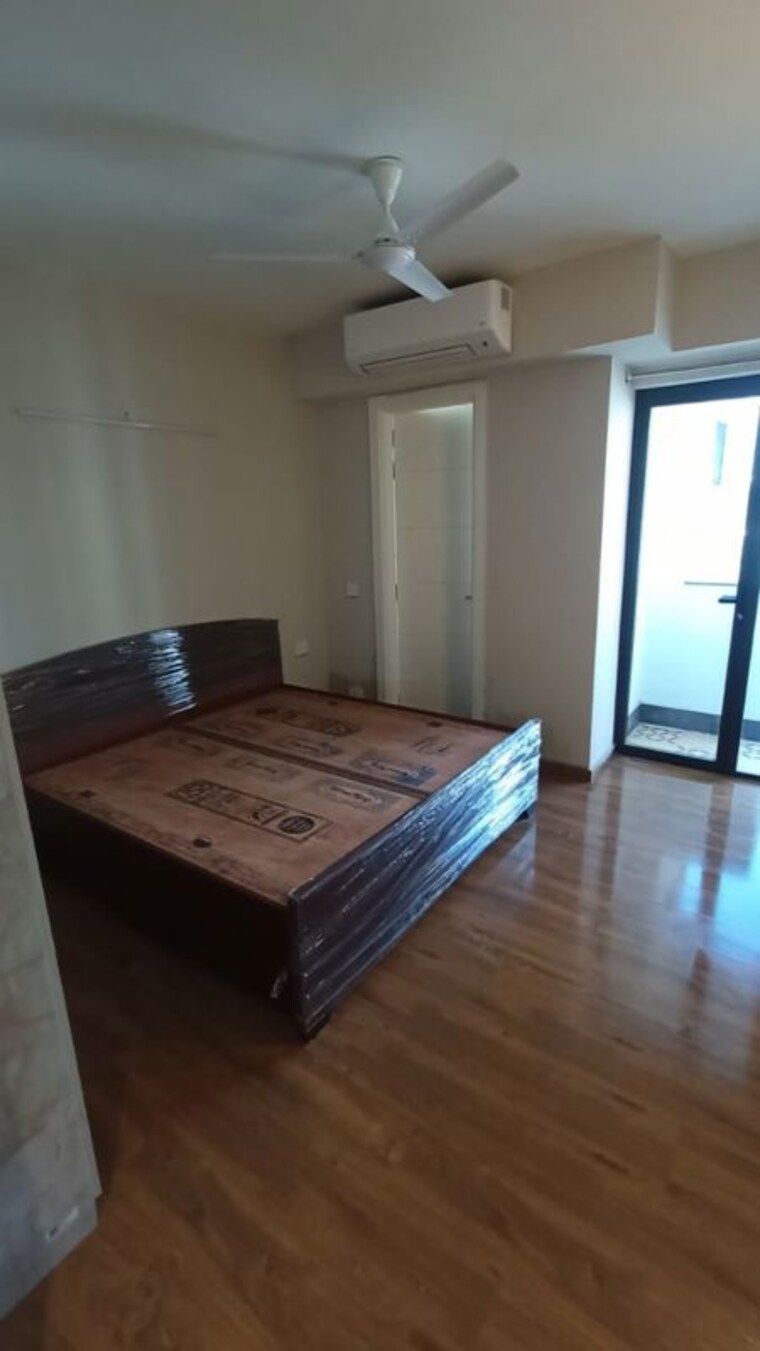 Bedroom, signature-global-city-63a 3 Bedroom 1400 Sq.Ft. Apartment In Sector 63a Gurgaon 9815926