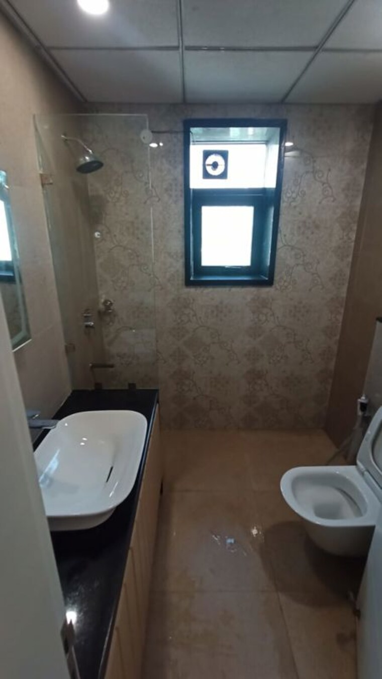 Bathroom, signature-global-city-63a 3 Bedroom 1400 Sq.Ft. Apartment In Sector 63a Gurgaon 9815926