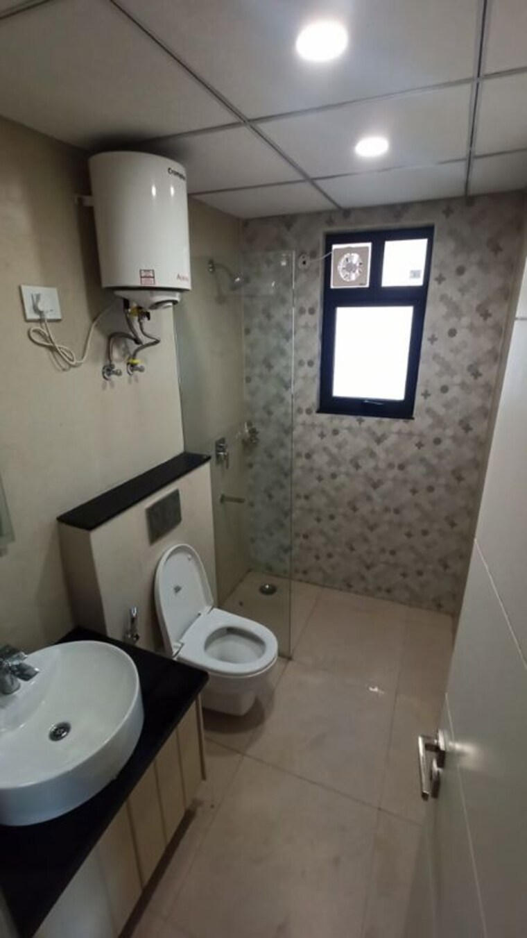 Bathroom, signature-global-city-63a 3 Bedroom 1400 Sq.Ft. Apartment In Sector 63a Gurgaon 9815926