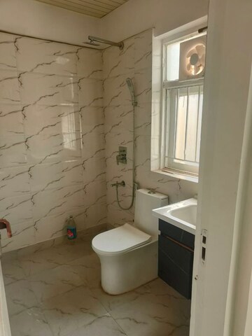 Bathroom in 3 BHK Villa at RWA Apartments, Sector 31 – for Rent