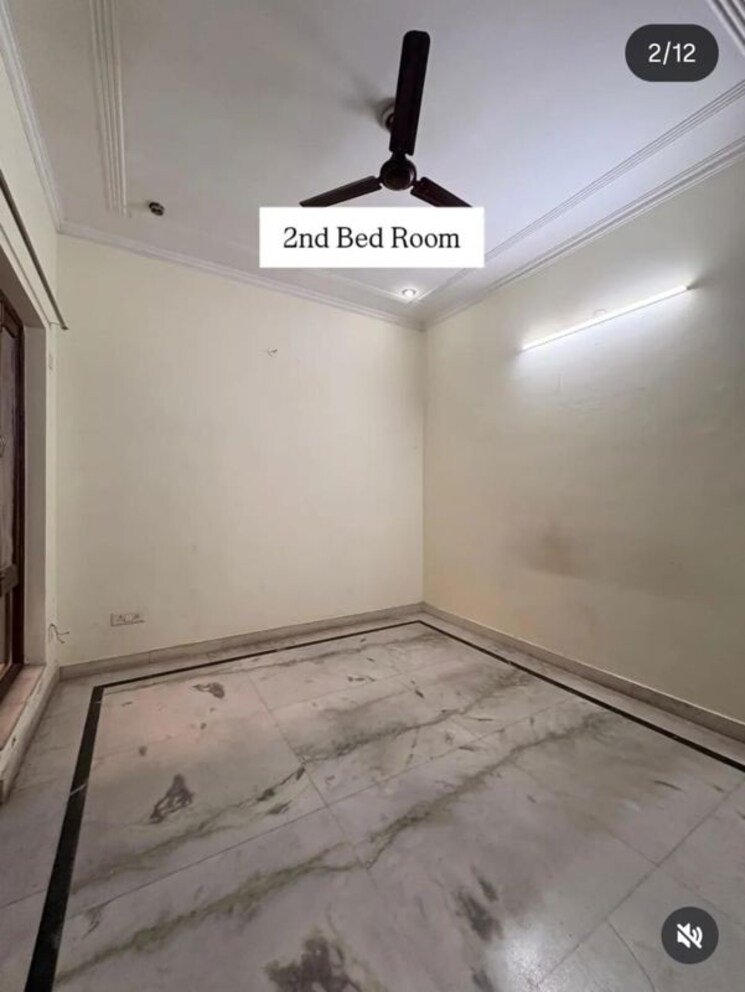 Room, rwa-apartments-sector-52 2 Bedroom 162 Sq.Ft. Apartment In Sector 52 Noida 9816030