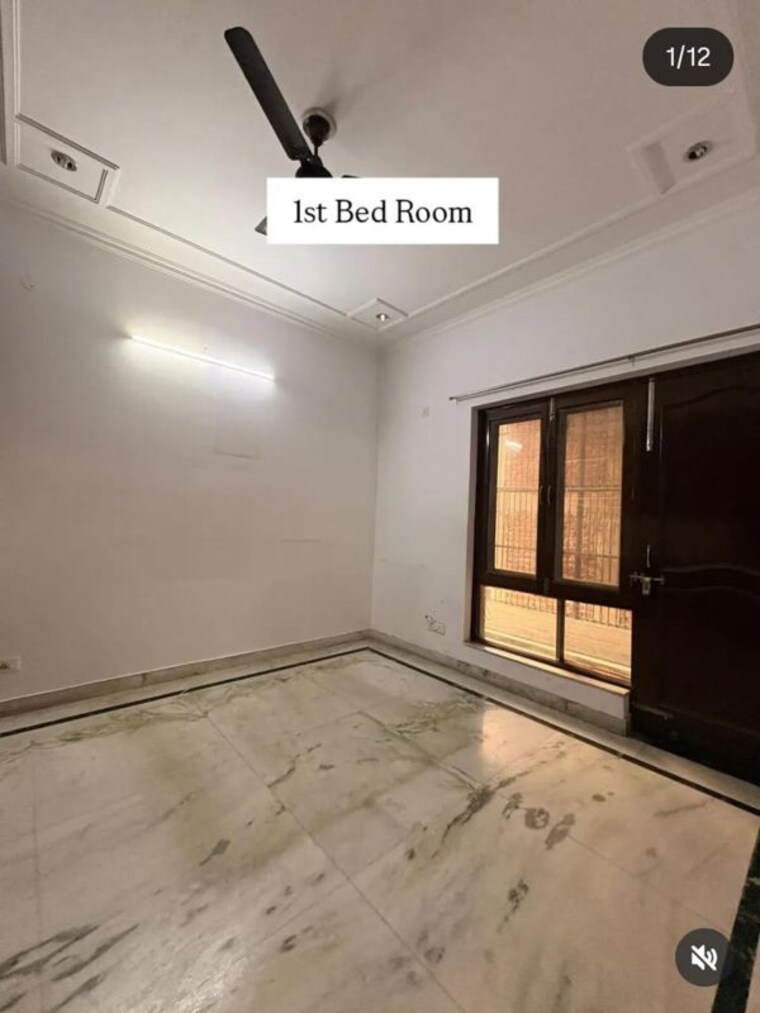 Room, rwa-apartments-sector-52 2 Bedroom 162 Sq.Ft. Apartment In Sector 52 Noida 9816030
