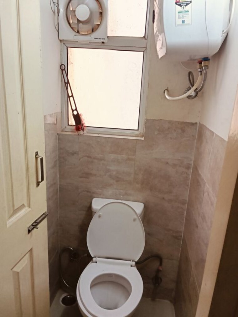 Bathroom, wave-dream-homes 1 Bedroom 578 Sq.Ft. Apartment In Wave City Ghaziabad 9816034