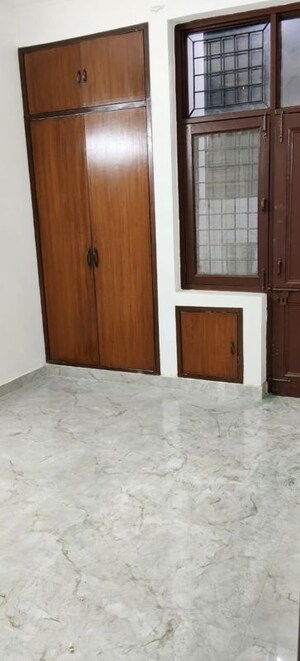Room in 2 BHK Villa at RWA Apartments Sector 41, Sector 41 – for Rent