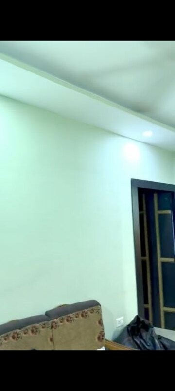 Room in 2 BHK Apartment at Sector 78 – for Sale