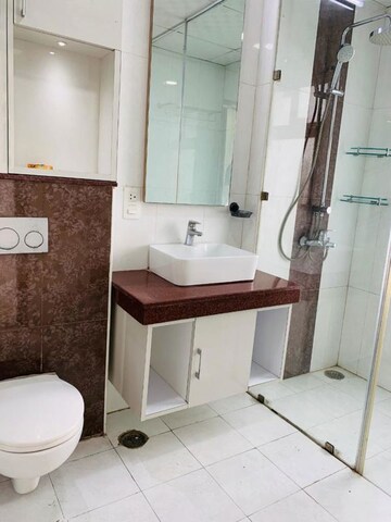 Bathroom in 3.5 BHK Apartment at Sunlight Apartments Sector 44, Sector 44 – for Rent