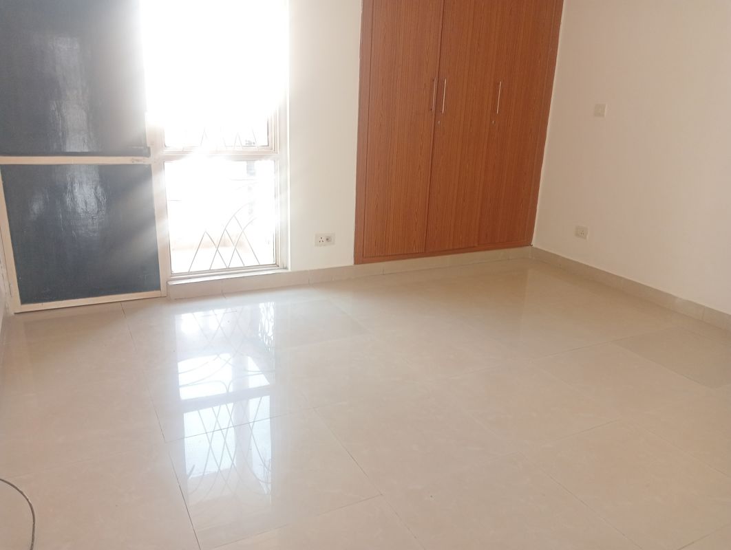 3.5 BHK Apartment For Rent in Parsvnath Green Ville