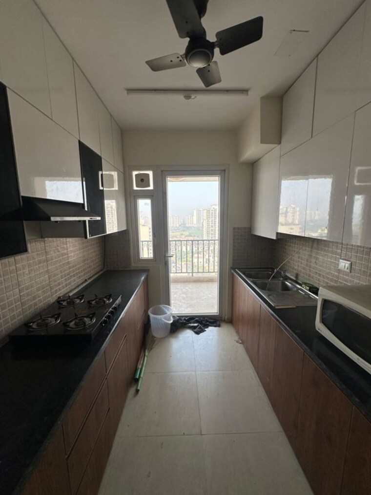 Kitchen, dlf-the-skycourt 3 Bedroom 1931 Sq.Ft. Apartment In Sector 86 Gurgaon 9816244