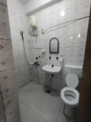 Bathroom in 2.5 BHK Villa at Sector 37 – for Rent