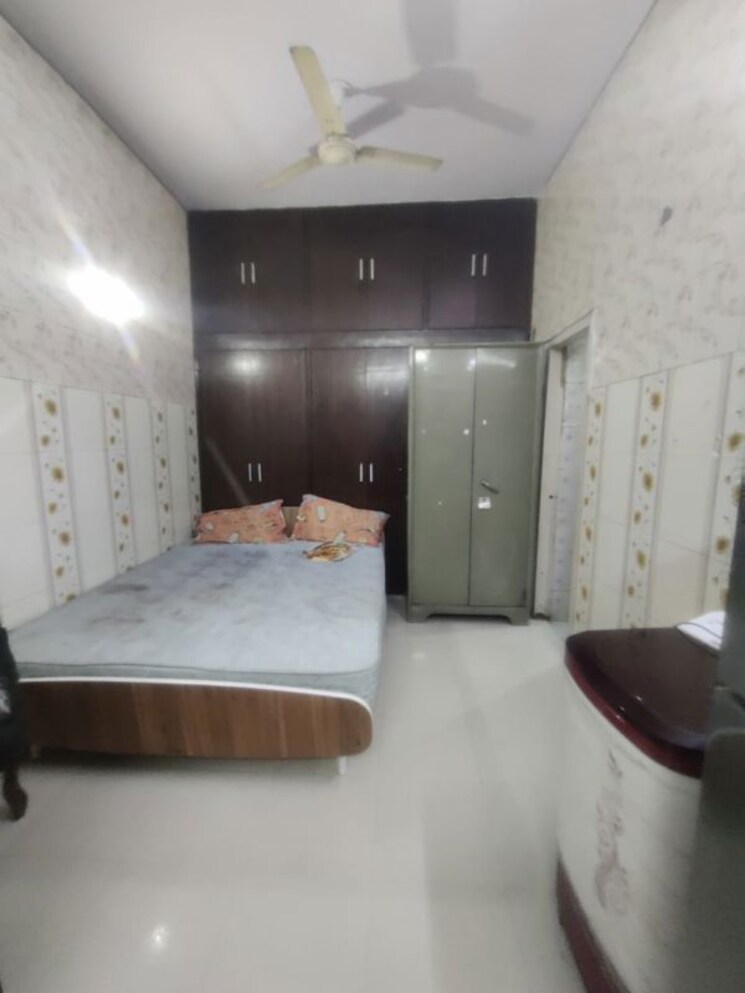 Kitchen, sector 37 2.5 Bedroom 1800 Sq.Ft. Villa In Sector 37 Noida 9816268