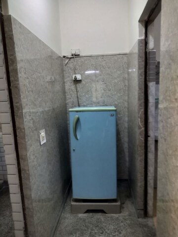 Building Lobby in 2.5 BHK Villa at Sector 37 – for Rent