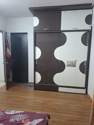 Furnished Amenities in 2 BHK Apartment at Voski Emerald, Kharadi – for Rent