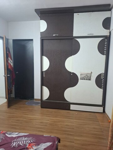 Furnished Amenities in 2 BHK Apartment at Voski Emerald, Kharadi – for Rent