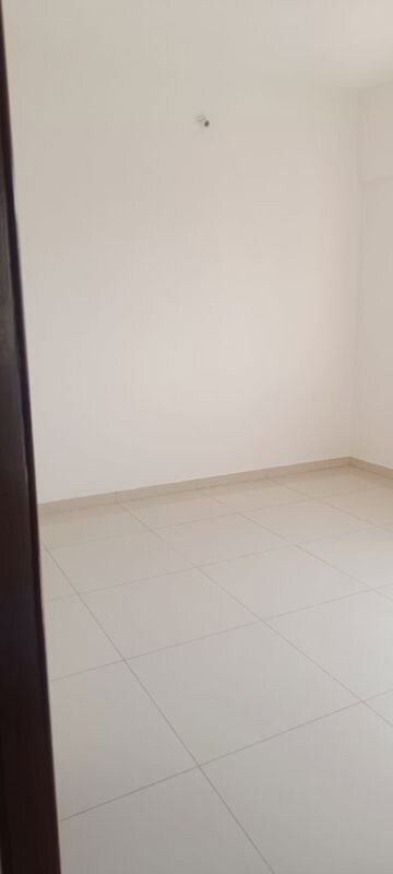 Room in 3 BHK Apartment at Edenic Eurus, Pashan – for Rent