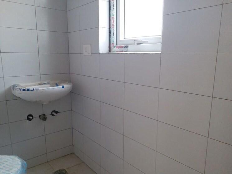Bathroom, bptp-park-elite-floors-sector-88 3 Bedroom 1380 Sq.Ft. Builder Floor In Sector 88 Faridabad 9816590
