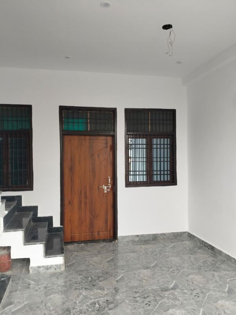 Room, indira nagar 2 Bedroom 1000 Sq.Ft. Independent House In Indira Nagar Lucknow 9814241