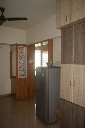 Room in 3 BHK Apartment at Venkatesh Graffiti, Keshav Nagar – for Rent