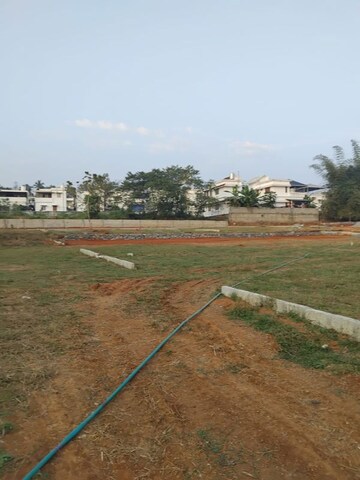  Plot For Sale in Mannur