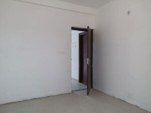 Room in 3.5 BHK Builder Floor at Sector 84 – for Sale