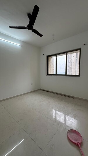 Room in 1 BHK Apartment at Lodha Splendora, Ghodbunder Road – for Rent