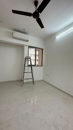 Room in 1 BHK Apartment at Lodha Splendora, Ghodbunder Road – for Rent