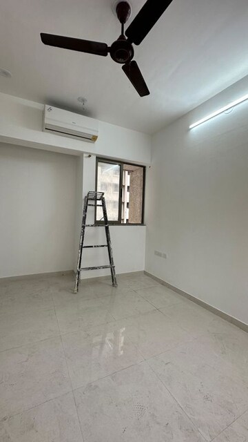 Room in 1 BHK Apartment at Lodha Splendora, Ghodbunder Road – for Rent