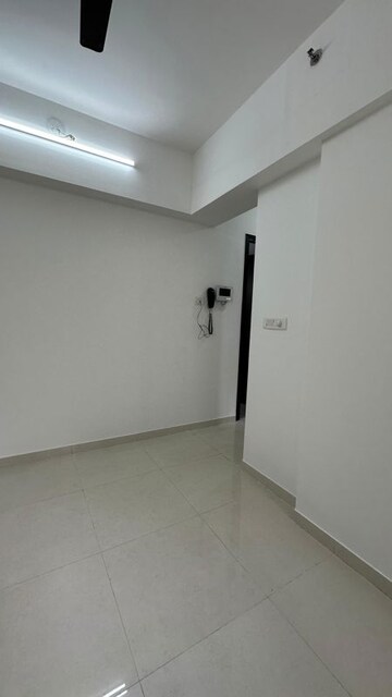 Room in 1 BHK Apartment at Lodha Splendora, Ghodbunder Road – for Rent