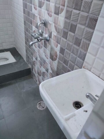 Bathroom in 2 BHK Builder Floor at Besa Pipla rd – for Rent