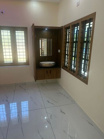 Room in 4 BHK Independent House at Kolazhy – for Sale