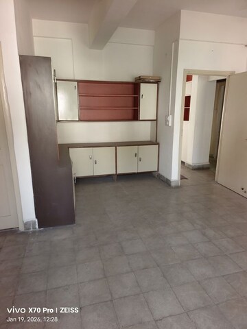 Room in  Office Space at Karve Nagar – for Rent