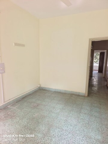 Room in  Office Space at Karve Nagar – for Rent