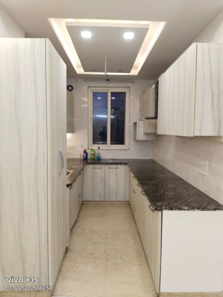 Kitchen, paschim vihar 2 Bedroom 756 Sq.Yd. Builder Floor In Paschim Vihar Delhi 9816769