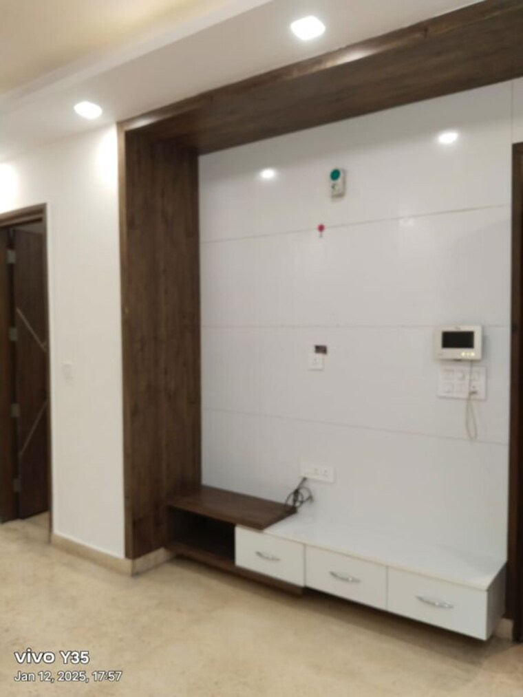 Living Room, paschim vihar 2 Bedroom 756 Sq.Yd. Builder Floor In Paschim Vihar Delhi 9816769