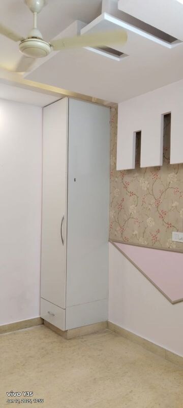 Building Lobby in 2 BHK Builder Floor at Paschim Vihar – for Rent