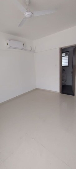 2 BHK + Pooja Room Apartment For Rent in Venkatesh Graffiti Elan