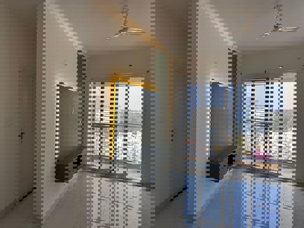 2 BHK + Pooja Room Apartment For Rent in Salarpuria Sattva Exotic