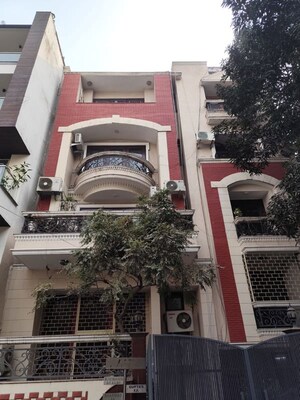 4 BHK Builder Floor For Sale in Safdarjung Enclave