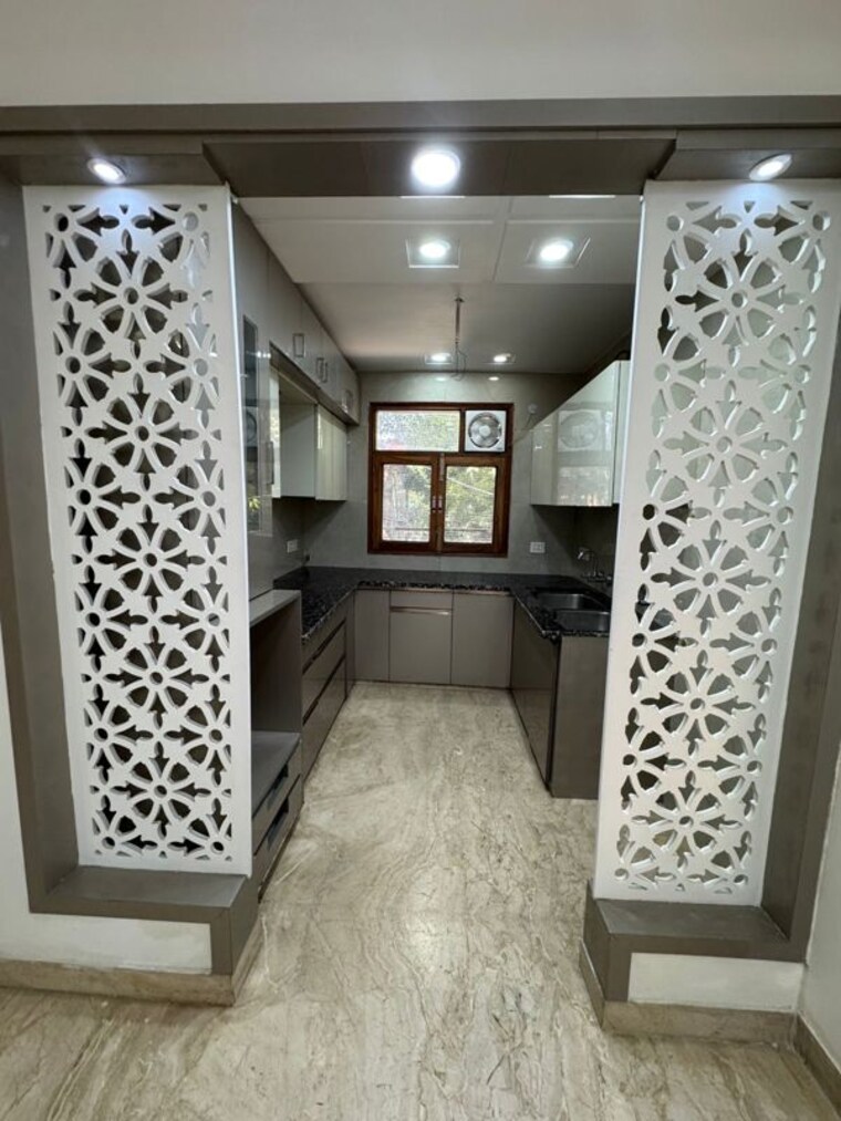 Kitchen, paschim vihar 3 Bedroom 1125 Sq.Ft. Builder Floor In Paschim Vihar Delhi 9816994
