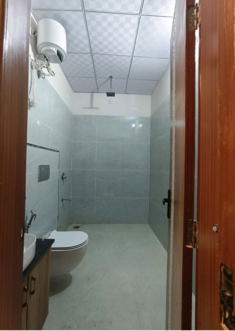 Bathroom, sahastradhara road 3 Bedroom 1510 Sq.Ft. Independent House In Sahastradhara Road Dehradun 9817105