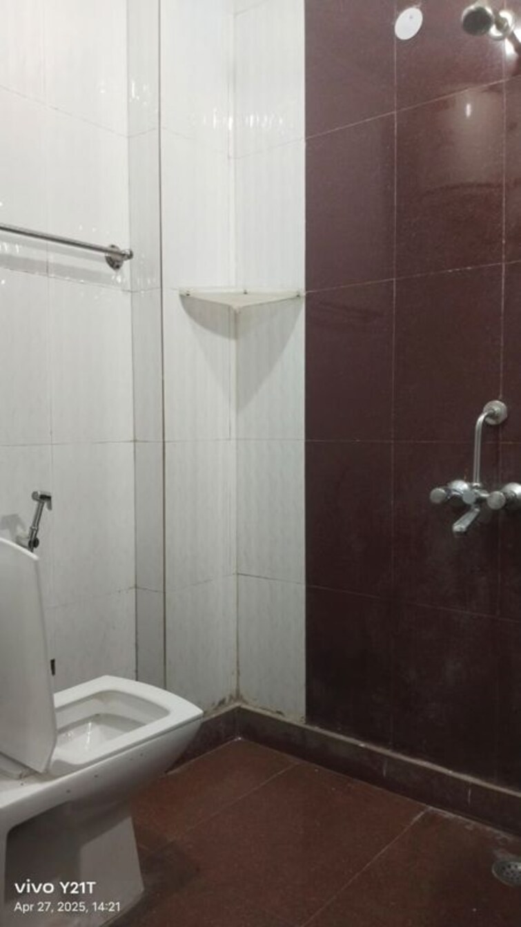 Bathroom, saket 2 Bedroom 824 Sq.Ft. Builder Floor In Saket Delhi 9817124